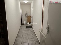 Pronájem komerčního objektu 1.000 m2, Bystřice, okr. Benešov - 9