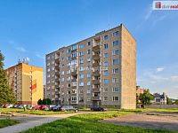 Byt 1+1, Družební, Ostrov