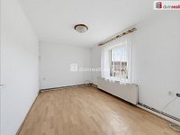 Dvougenerační rodinný dům, zahrada, garáž - 13