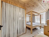 Dvougenerační rodinný dům, zahrada, garáž - 20