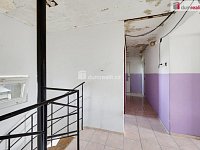 Dvougenerační rodinný dům, zahrada, garáž - 28