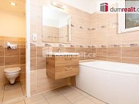 Pronájem prostorného bytu 4+1 s velkým balkonem a krásnými výhledy – Ústí nad Labem - 10
