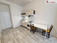 Pronájem bytu 1+kk 30 m2 P5 Smíchov zařízený po rekonstrukci - 3