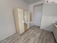 Pronájem bytu 1+kk 30 m2 P5 Smíchov zařízený po rekonstrukci - 5