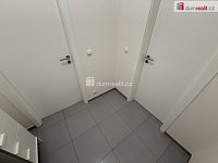 Pronájem ubytovací jednotky 1+kk 25 m2 + předzahrádka 17 m2 P4 Krč parkovací stání sklep - 6