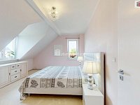  Prodej rodinného domu 4+1 se zahradou a bazénem - Otvice u Chomutova - 10