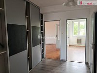 Hezký byt 4+1 po částečné rekonstrukci, Zbuzany u Prahy - 11