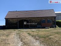 Prodej komerčního objektu o zast.pl.  190 m2, celkové výměře 977 m2, obec Liteň