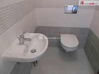 pronájem 2kk 63m2 s balkonem 11m2 P9 Letňany Hlučkova novostavba částečně zařízen garážové stání sklep - 13