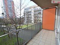 Pronájem 2kk 65m2 P10 Strašnice Počernická terasa garáž - 13
