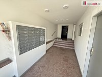 Prodej bytu 2+kk 52 m2 P5 Stodůlky před rekostrukcí lodžie zateplený dům - 13