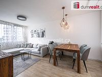 Pronájem bytu 2+kk 50m2 P9 Prosek zařízený po rekonstrukci komora