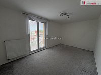 pronájem světlého udržovaného bytu 3+1 s balkónem Riegrova - Příbram - 13