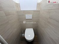 pronájem revitalizovaného bytu s balkónem, garáží a parkovacím místem před domem Milín - 15