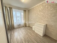 Pronájem bytu 2+kk 43 m2 P7 Holečovice po rekonstrukci zařízený cihla výtah - 4