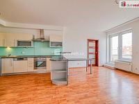 Nadstandardní vyjímečný prostorný byt 4+kk s terasou 99 m2 a dvěma garážemi - Praha Stodůlky