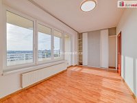 Nadstandardní vyjímečný prostorný byt 4+kk s terasou 99 m2 a dvěma garážemi - Praha Stodůlky - 10