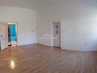 Byt v Chebu 2+1 85m2 , Americká  - 2