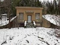 Prodej unikátního pozemku 1463 m2 u obce Hašlovice, na samotě v lese. - 3