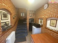 Prodej penzionu 222 m2 se zahradou, CP 1.261 m2, Votice - 12