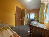 Prodej penzionu 222 m2 se zahradou, CP 1.261 m2, Votice - 17