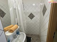 Prodej penzionu 222 m2 se zahradou, CP 1.261 m2, Votice - 25