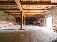 Prodej statku s obytnou jednotkou 83m u Hořovic - 17