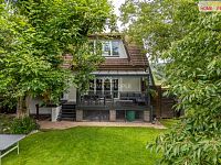 prodej RD v dispozici 6+3, 159 m2 + terasa 25 m2, ul. Hálkova, Řevnice - pohled dům