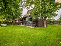 prodej RD v dispozici 6+3, 159 m2 + terasa 25 m2, ul. Hálkova, Řevnice - pohled dům1