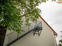 prodej RD s nebytovým prostorem, v dispozici 6+3, 159 m2 + terasa 25 m2, ul. Hálkova, Řevnice - 25