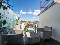 Prodej mezonetového bytu 4+kk/T, 237m², 6.p. a 7.p., Praha 3 - 12