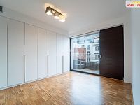 Prodej mezonetového bytu 4+kk/T, 237m², 6.p. a 7.p., Praha 3 - 18
