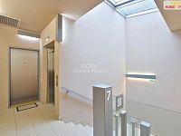 Prodej mezonetového bytu 4+kk/T, 237m², 6.p. a 7.p., Praha 3 - 26