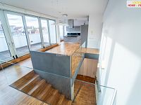 Prodej mezonetového bytu 4+kk/T, 237m², 6.p. a 7.p., Praha 3 - 4