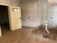 Prodej rodinné domu v centru města Aš - 14