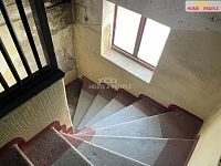 Prodej rodinné domu v centru města Aš - 16