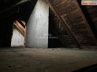 Prodej rodinné domu v centru města Aš - 22