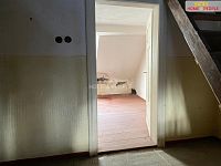 Prodej rodinné domu v centru města Aš - 27