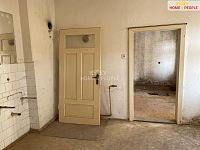 Prodej rodinné domu v centru města Aš - 6