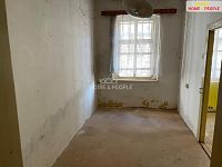 Prodej rodinné domu v centru města Aš - 7