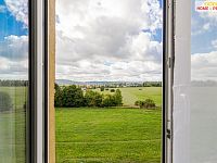 Prodej bytu 3+1, 65m2, Karlovy Vary - Stará Role - 11