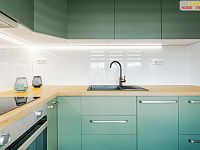 Prodej bytu 3+1, 65m2, Karlovy Vary - Stará Role - 3