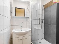 Prodej bytu 3+1, 65m2, Karlovy Vary - Stará Role - 6