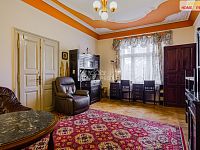 Prodej komerční vily s restaurací - 10