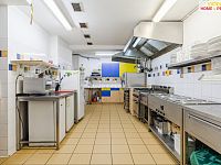 Prodej komerční vily s restaurací - 5