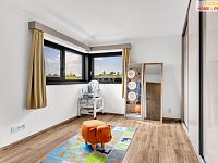 Prodej bytu 4+kk se zahradou a garáží, Koloděje - 23