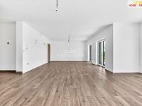 Prodej prostorného domu 7+kk, Cerhenice - 12