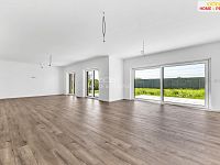 Prodej prostorného domu 7+kk, Cerhenice - 13