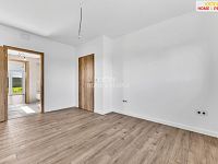 Prodej prostorného domu 7+kk, Cerhenice - 15