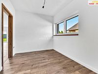 Prodej prostorného domu 7+kk, Cerhenice - 16